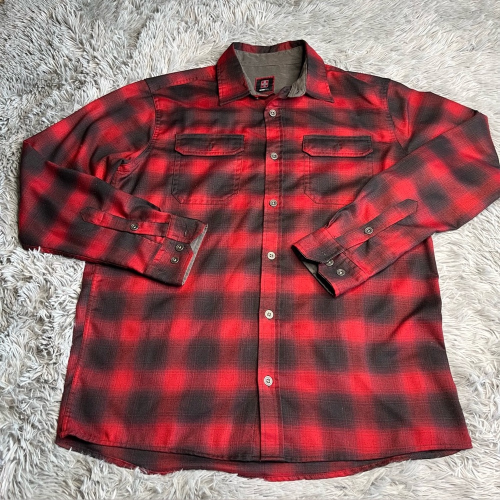 Swiss Tech Shirt Mens Medium Button Up Red Black Checkered Plaid Long Sleeve